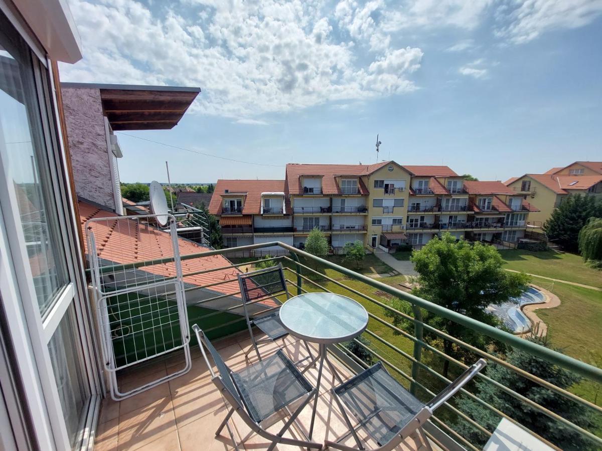 Cserke Napfeny Apartman Cserkeszőlő Exterior foto