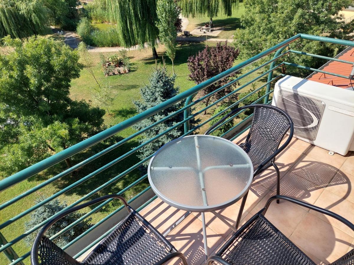 Cserke Napfeny Apartman Cserkeszőlő Exterior foto